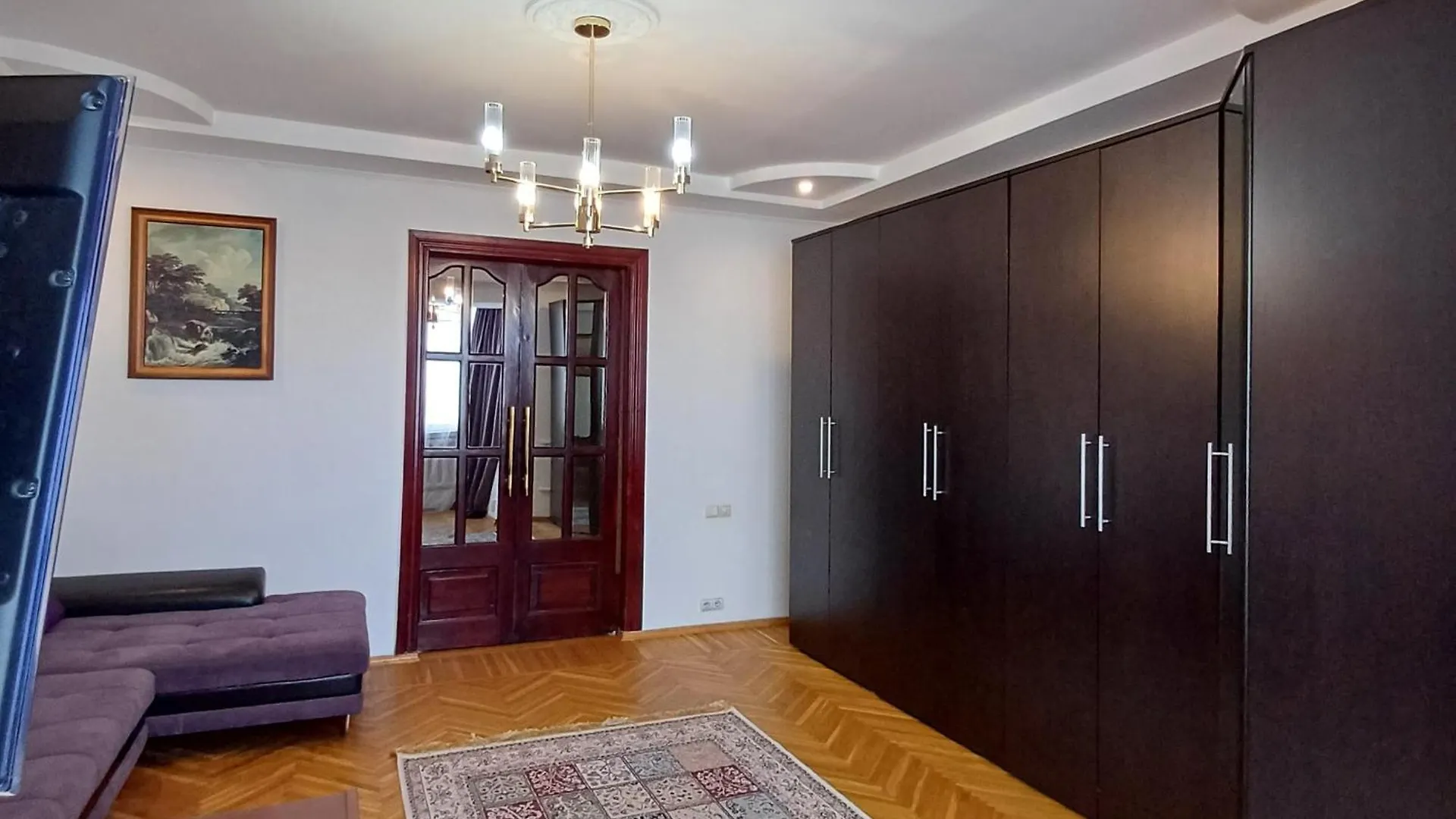 Апартаменты Рядом С Dostyk Plaza В Микрорайоне Самал-2 Almaty Apartment